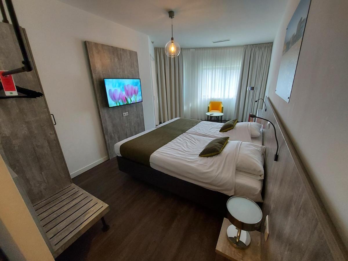Ibis Styles Almere Exterior foto